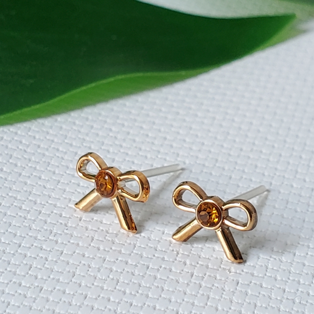 Hypoallergenic Plastic Studs Earrings